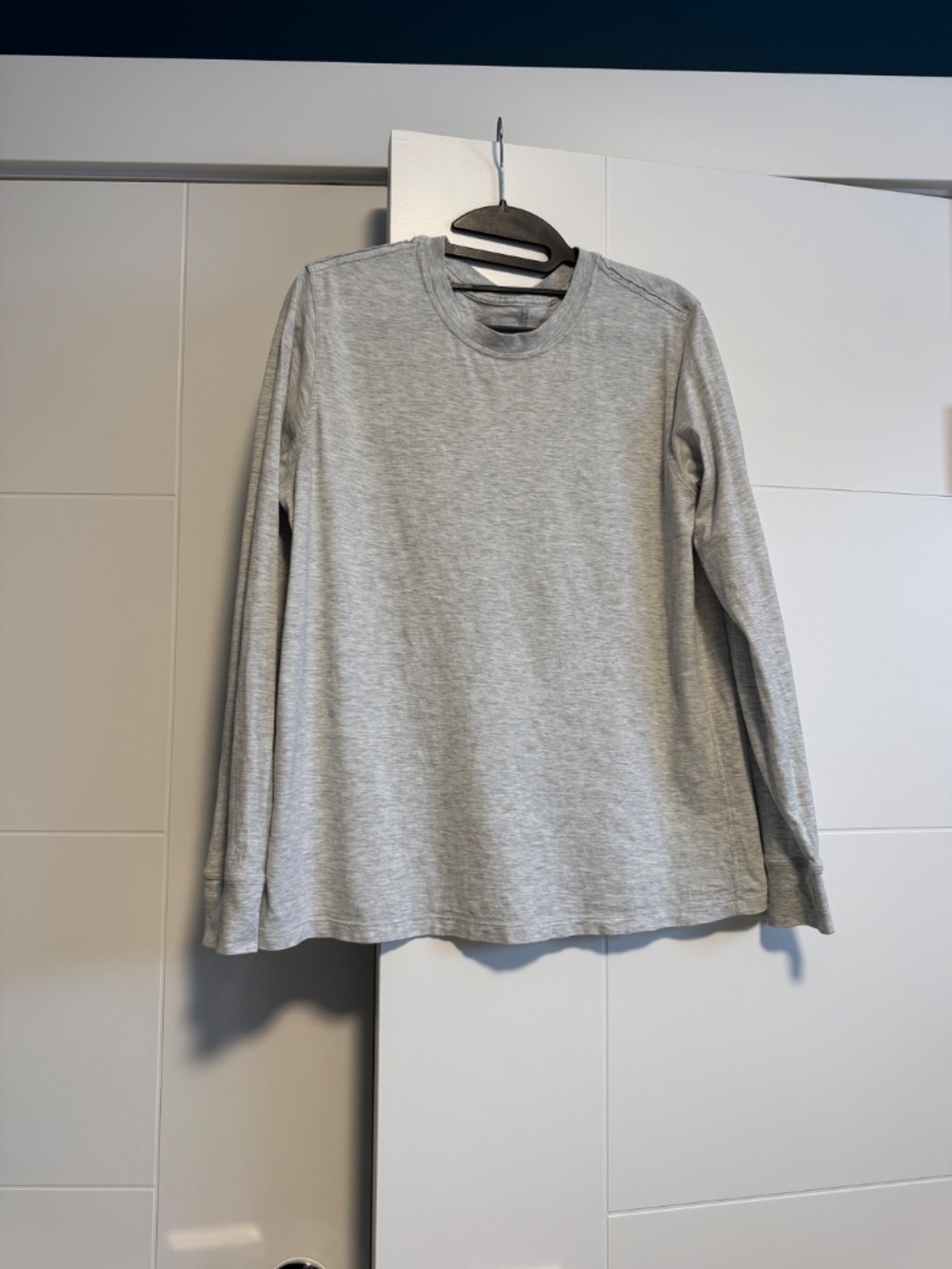 Lululemon All Yours Long Sleeve Shirt size 2 fits like small - Picture 4 of 14